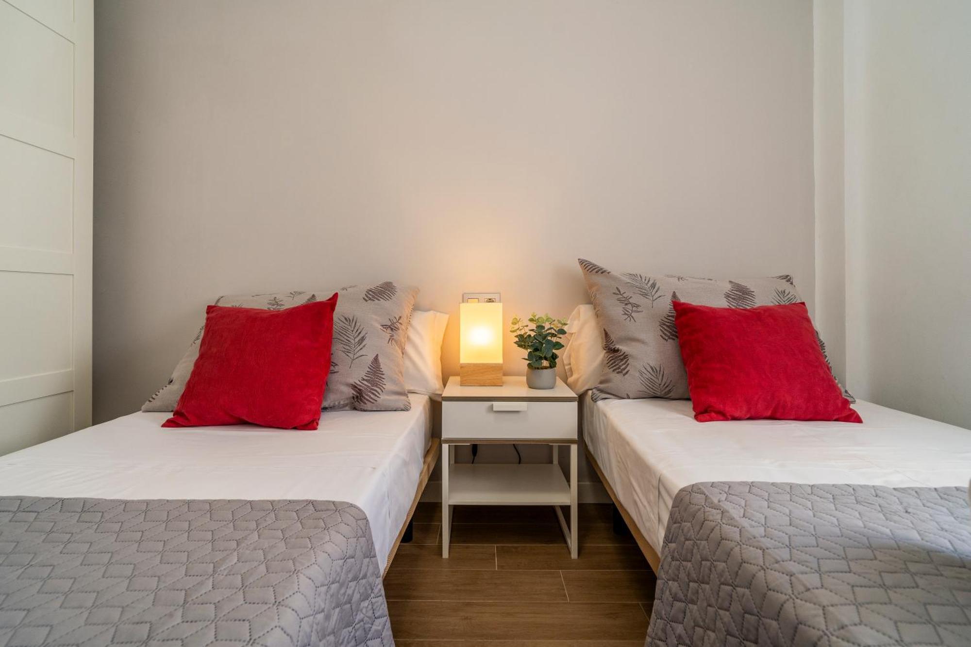New Luxury House In The Center! Nuevo Piso De Lujo En El Centro. Apartman Málaga Kültér fotó